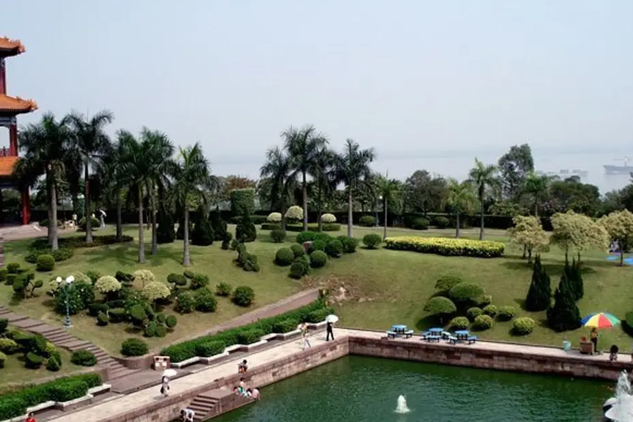Private Day Tour to Lianhua Mountain and Shawan Town with Lunch from Guangzhou